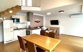 Apartments4You